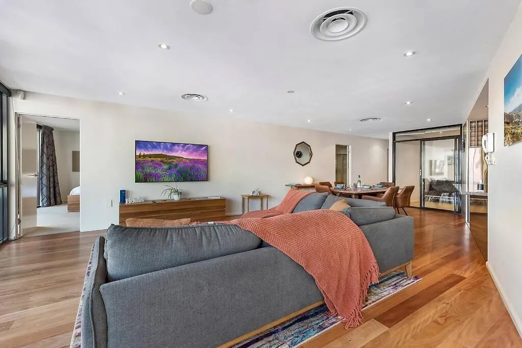 Sub Penthouse Luxe Suit, Cbd, Secure Parking, Hobart
