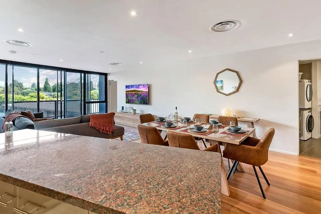 Sub Penthouse Luxe Suit, Cbd, Secure Parking, Hobart